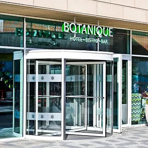 botanique-hotel-prague.praguehotelsweb.com/