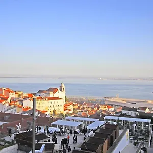 Alfama Hotell