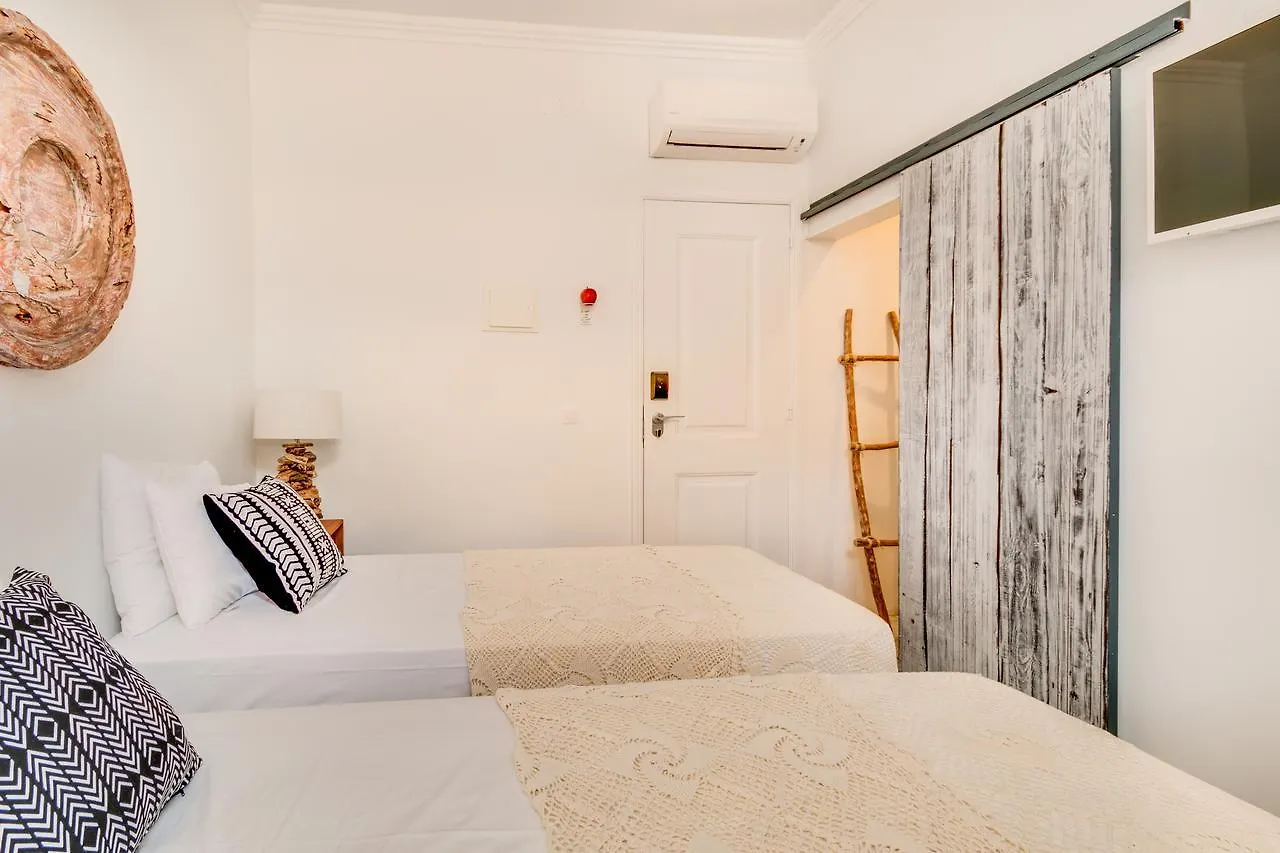 Bed and Breakfast Garam Lisboa Portugal