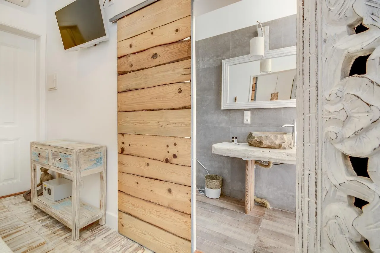 Bed and Breakfast Garam Lisboa 4*,  Portugal