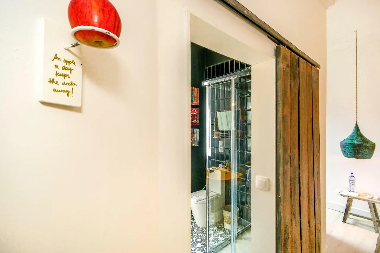 Bed and Breakfast Garam Lisboa 4*,